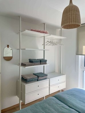 2 habitaciones, tabla de planchar con plancha y wifi