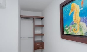 Standard Double Room | Premium bedding, minibar, free WiFi, bed sheets