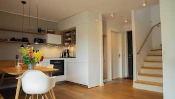 Kühlschrank, Ofen, Herdplatte, Geschirrspüler