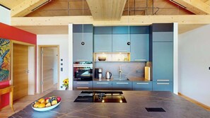 Geladeira, fogão, cooktop, lava-louças