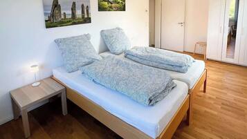 2 dormitorios, tabla de planchar con plancha, wifi