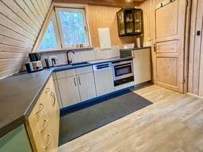 Fridge, microwave, dishwasher, coffee/tea maker