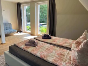 3 bedrooms, iron/ironing board, WiFi