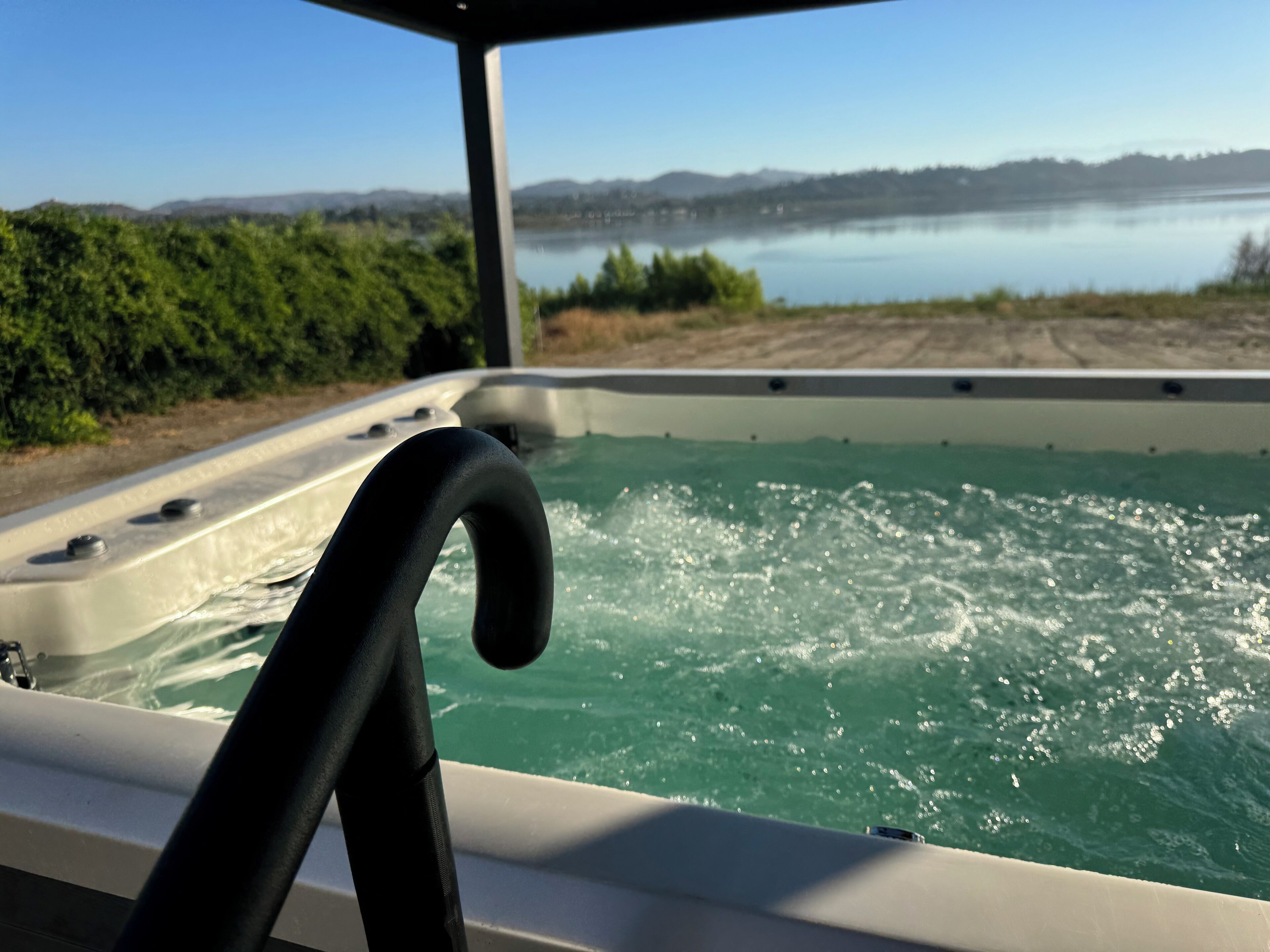 Bañera de hidromasaje al aire libre