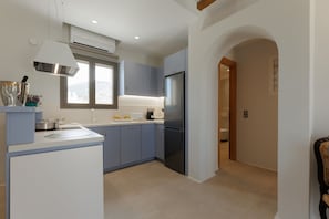 Micro-ondes, four, plaque de cuisson, lave-vaisselle