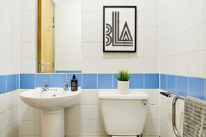 Single Room, Non Smoking | Bathroom - Student Only Snow Island (Huddersfield)