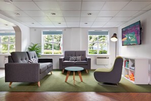 Lobby sitting area - Student Only Snow Island (Huddersfield)