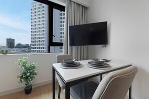 تناول الطعام