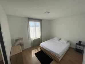 3 sovrum och sängkläder