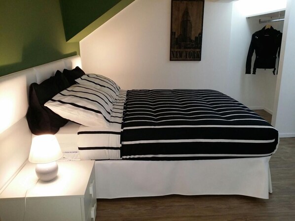 1 chambre, fer et planche à repasser, Wi-Fi, draps fournis