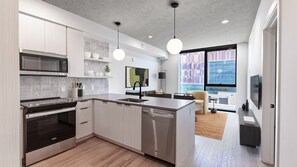 Placa de cocina, utensilios de cocina