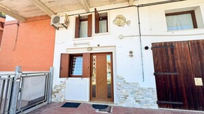 Unclassified image, 4 of 20, button - Casa Pez by Ca-Sa Check (Chioggia)