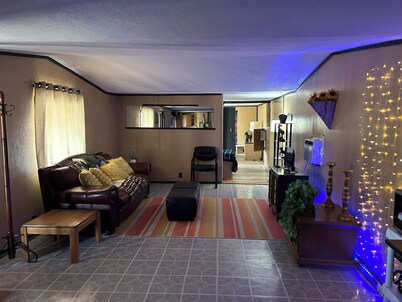 Simple and Spacious Lake House