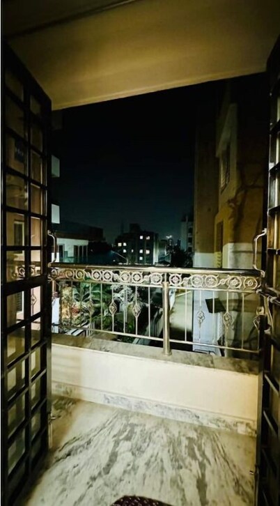 Cozy and bright 1BHK private apartment-1