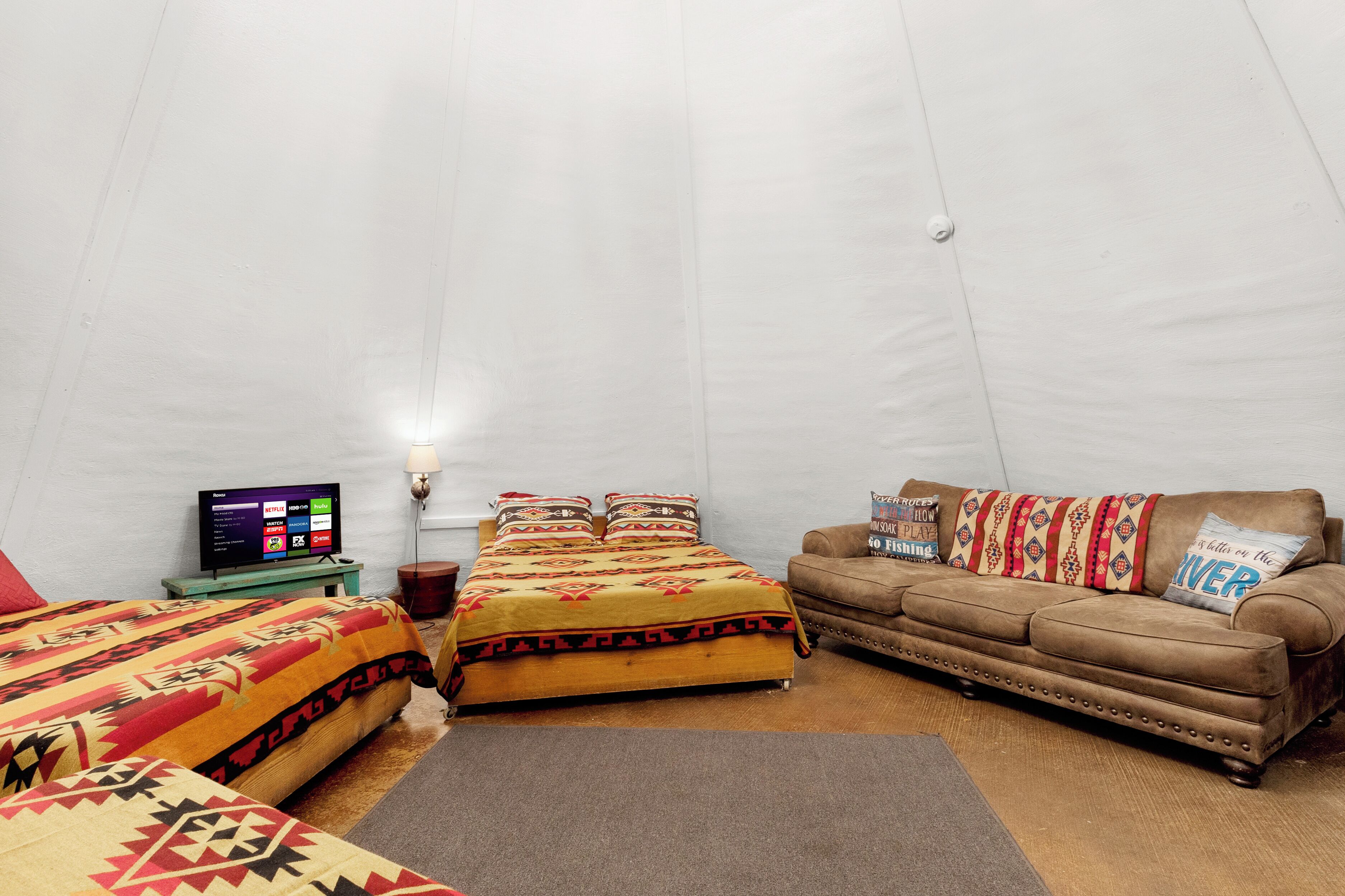 Cabaña familiar, varias camas, para no fumadores | Decoración personalizada, muebles diferentes y wifi gratis 