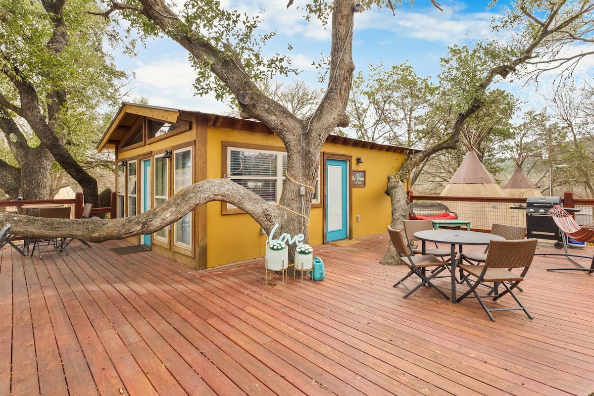 Romantic Studio Suite, Private Bathroom | Terrace/patio