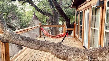 Romantic Studio Suite, Private Bathroom | Terrace/patio