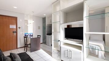 Basic Apartment | Interior
