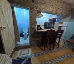 Eenvoudig appartement | Badkamer