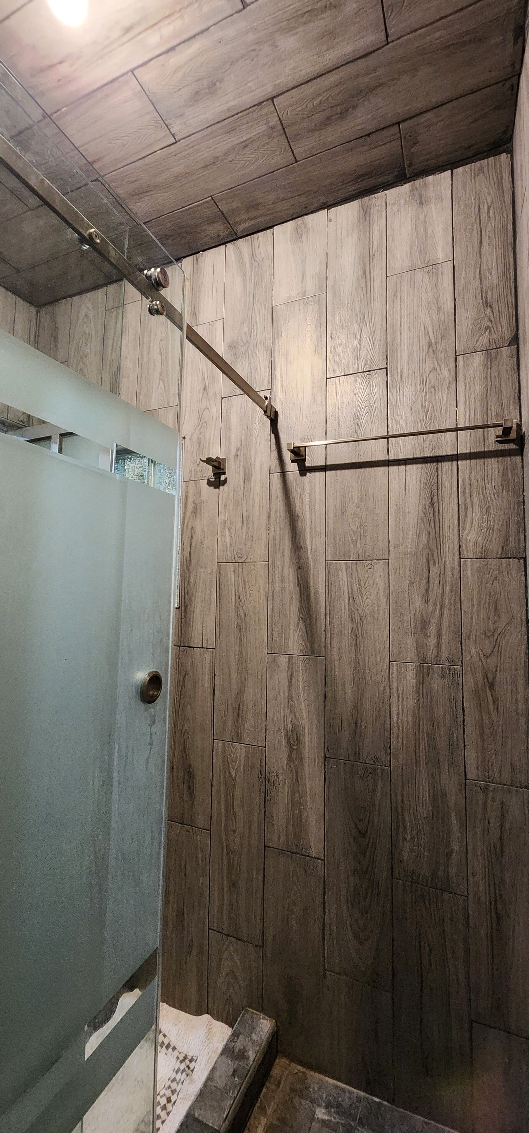 Superior appartement, balkon | Badkamer
