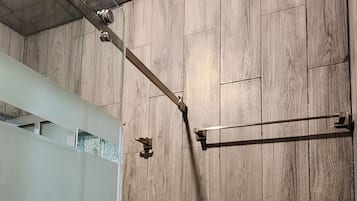 Superior Apartment, Balcony | Bathroom