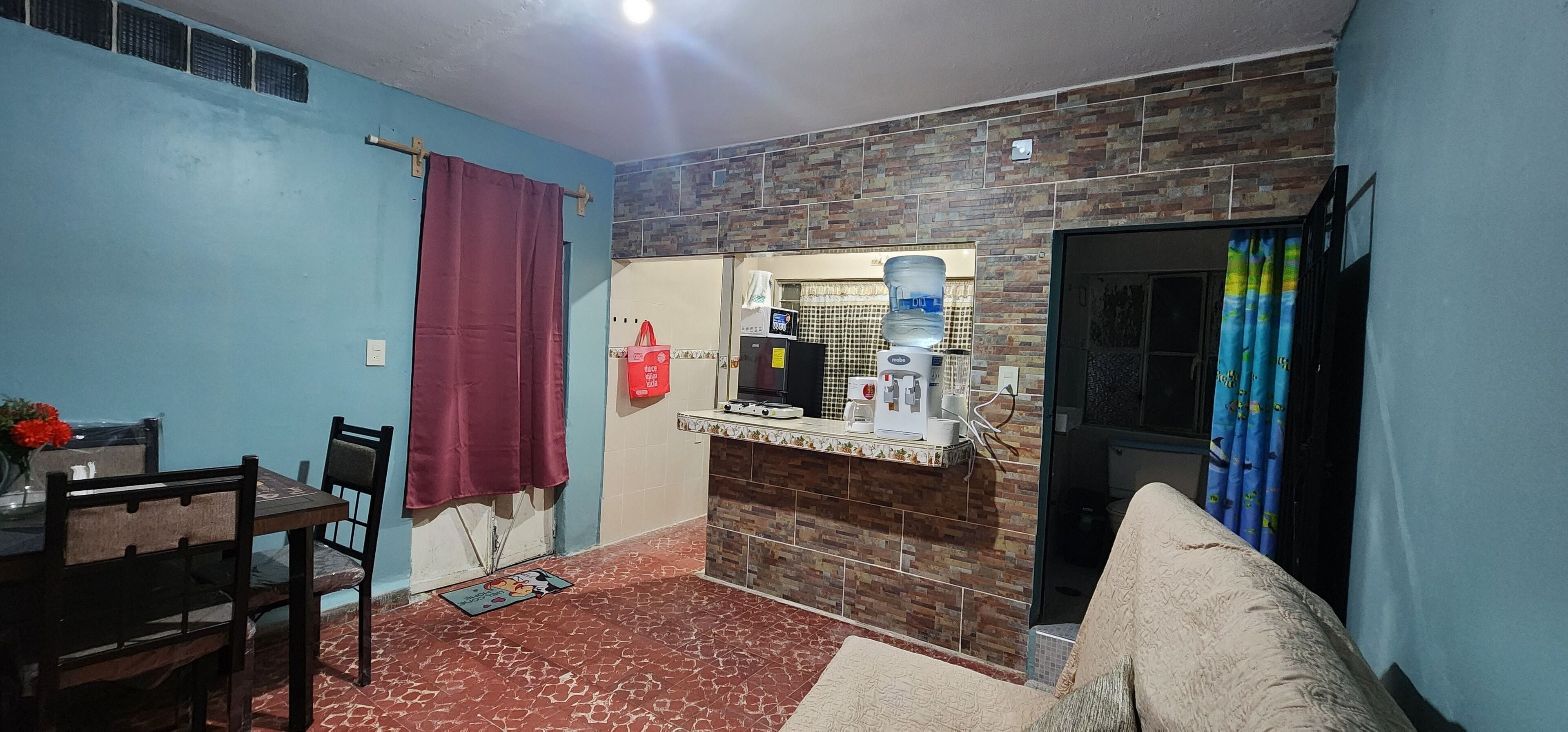 Deluxe Apartment | Dining room