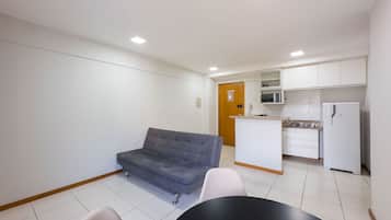 Basic Apartment | Living area