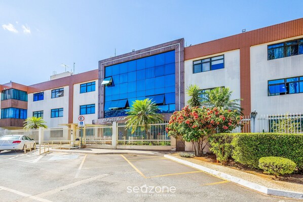 Basic Apartment | Exterior