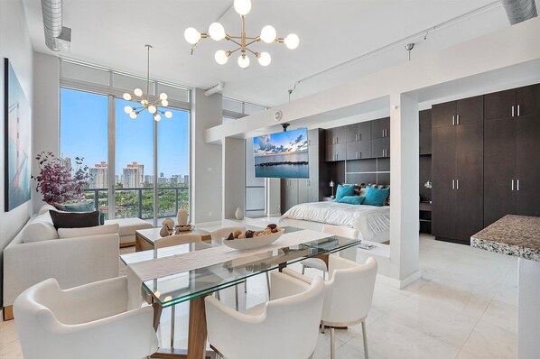 2 bedrooms, WiFi, bed sheets