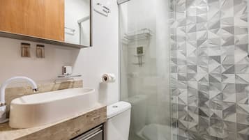 Estudio básico | Baño