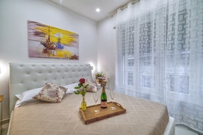 Comfort Room | Free WiFi, bed sheets - Alloggio Turistico Mediterranean Cruises (Civitavecchia)