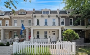 Imagen sin descripción, 2 de 21, botón