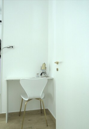 Deluxe Double Room, Balcony | Free WiFi