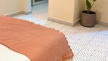 1 bedroom, iron/ironing board, WiFi