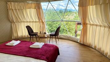 Premium bedding, memory foam beds, bed sheets