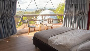 Premium bedding, memory foam beds, bed sheets