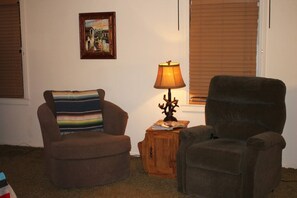 Interior - Four Bar Cottages: The Hacienda (Portal)