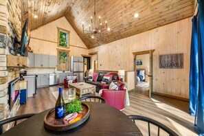 Fernseher, Kamin, Videospiele