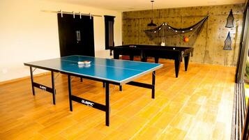 Casa de luna de miel | Sala de juegos