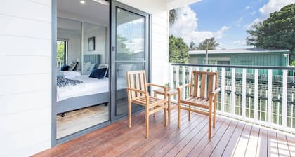 Redcliffe Retreat Moreton Bay Coastal Cottage