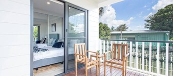 Redcliffe Retreat: Moreton Bay Coastal Cottage