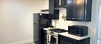 Historic Home, Newly Renovated, Walk to Legends, Pet Friendly