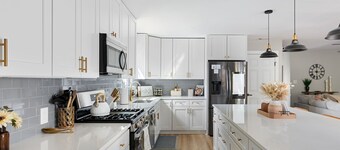 Charming 4-bedroom house, walkable to Downtown Georgetown Restaurants & Shopping