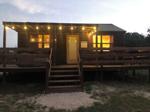 Exterior - Secluded Escape with scenic views & hot tub (BLUFFDALE)