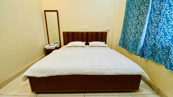 Deluxe Double Room | Ruang kerja komputer riba, Wi-fi percuma
