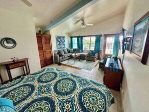 3 bedrooms, in-room safe, iron/ironing board, travel crib