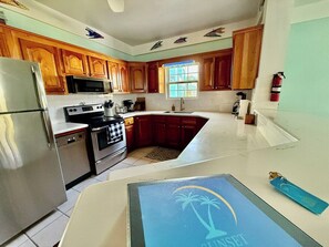 Microwave, dishwasher, coffee/tea maker