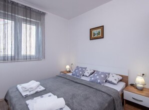1 bedroom, iron/ironing board, Internet, bed sheets - Peaceful Apartments Harfa-One Bedroom Apartment with Balcony and Partial Sea View 1 (Orebic)