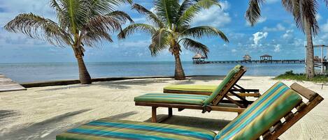 Beach nearby, sun loungers, beach towels