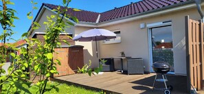 Terrace/patio - Vacation apartment "AHOI" - Relaxation between the Baltic Sea and Salzhaff (Boiensdorf)